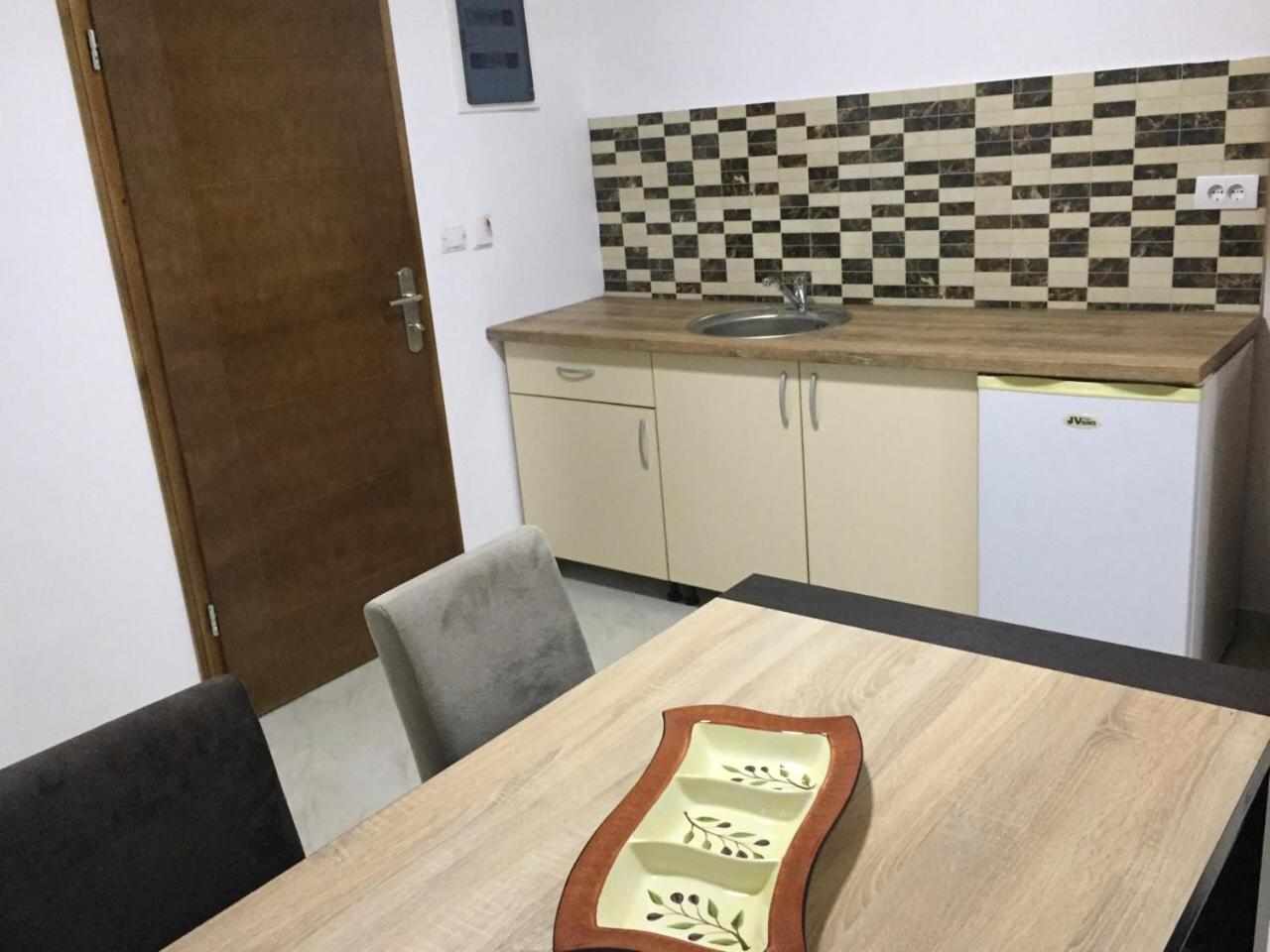 Idealhouse Apartments Ulcinj Extérieur photo